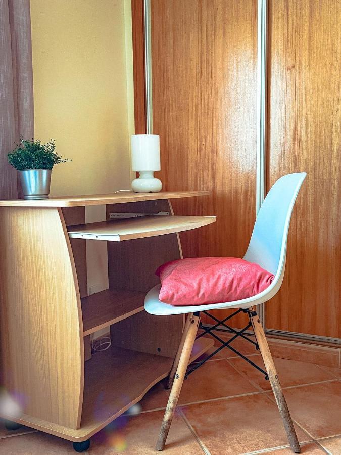 Faro Airport Apartment Bagian luar foto